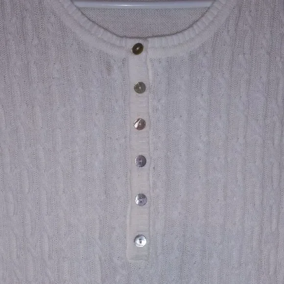 Basic Editions Sweater - Picture 3 of 5